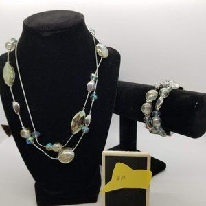Glass bead necklace with 2 matching bracelets